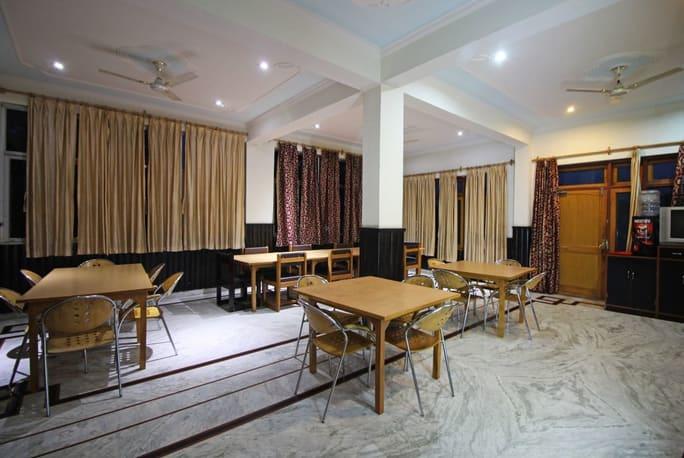Sapphire Inn Bhīm Tāl Екстериор снимка