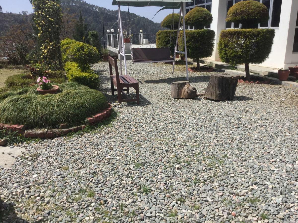 Sapphire Inn Bhīm Tāl Екстериор снимка